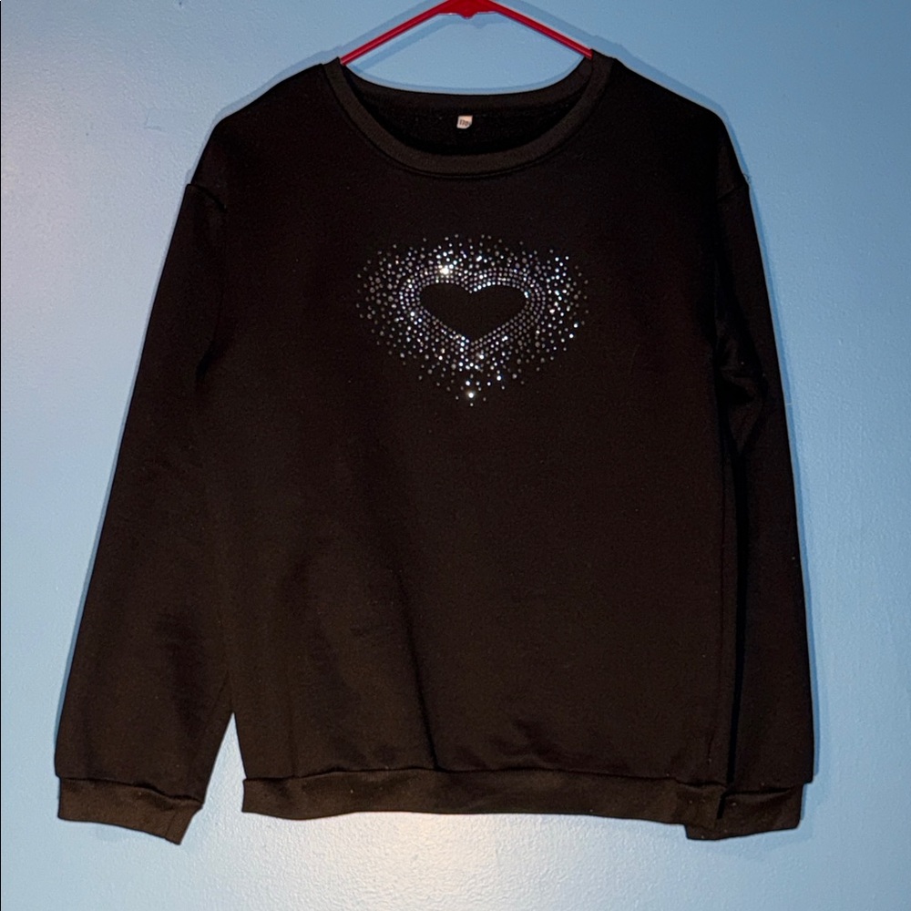 Black Heart Design woman’s Medium Sweater